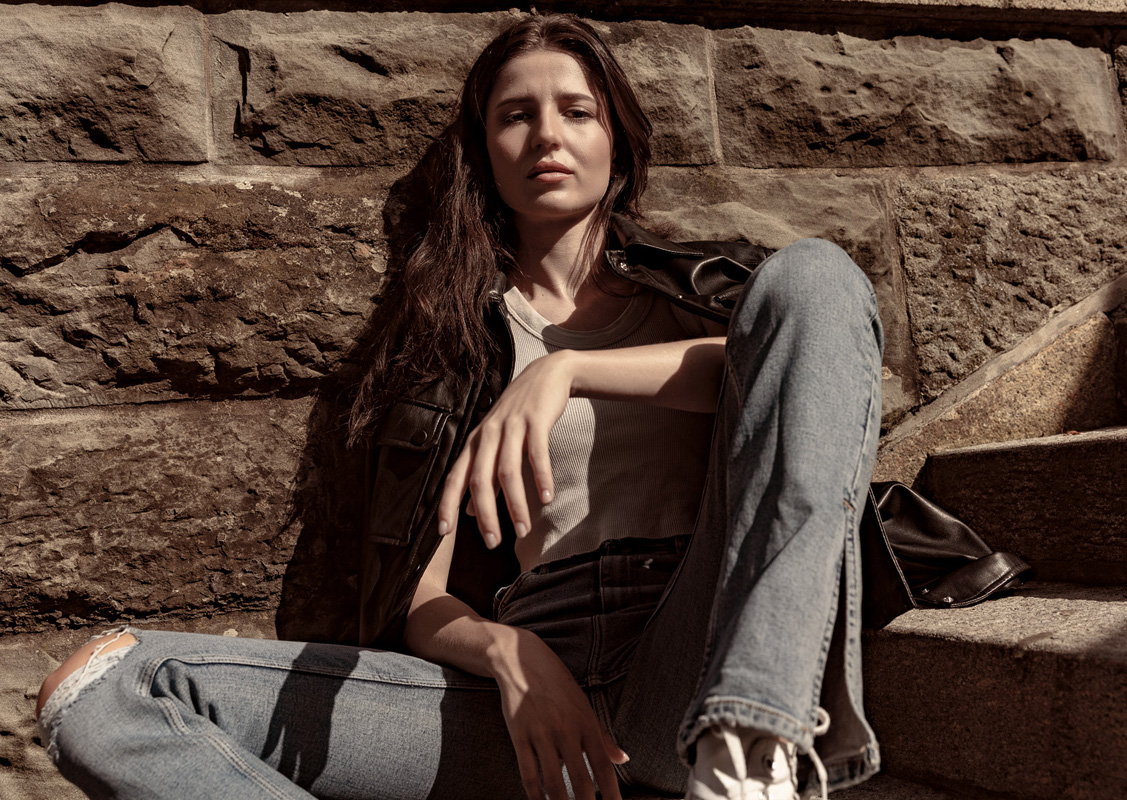 studio beauty fashion portrait